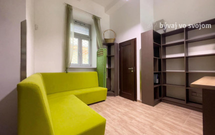 Obchodný priestor v centre Nových Zámkov