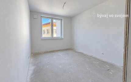 3-izbový byt s lodžiou, 1. poschodie – White Square Komárno