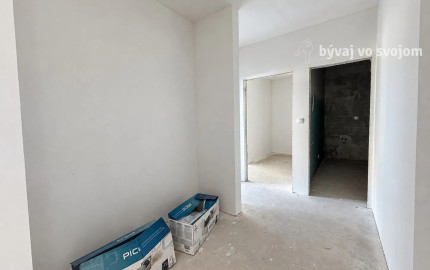 3-izbový byt s lodžiou, 2. poschodie – White Square Komárno
