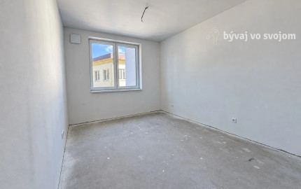 3-izbový byt s lodžiou, 2. poschodie – White Square Komárno