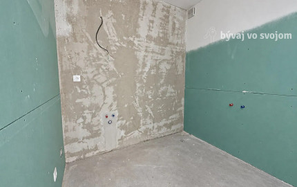 3-izbový byt s lodžiou, 3. poschodie – White Square Komárno