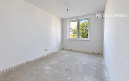 3-izbový byt s lodžiou, 4. poschodie – White Square Komárno
