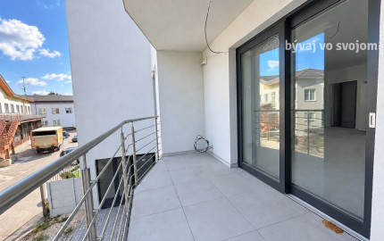 2-izbový byt s lodžiou, 1. poschodie – White Square Komárno