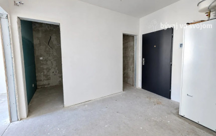 2-izbový byt s lodžiou, 2. poschodie – White Square Komárno
