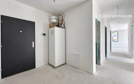 3-izbový byt s lodžiou, 4. poschodie – White Square Komárno